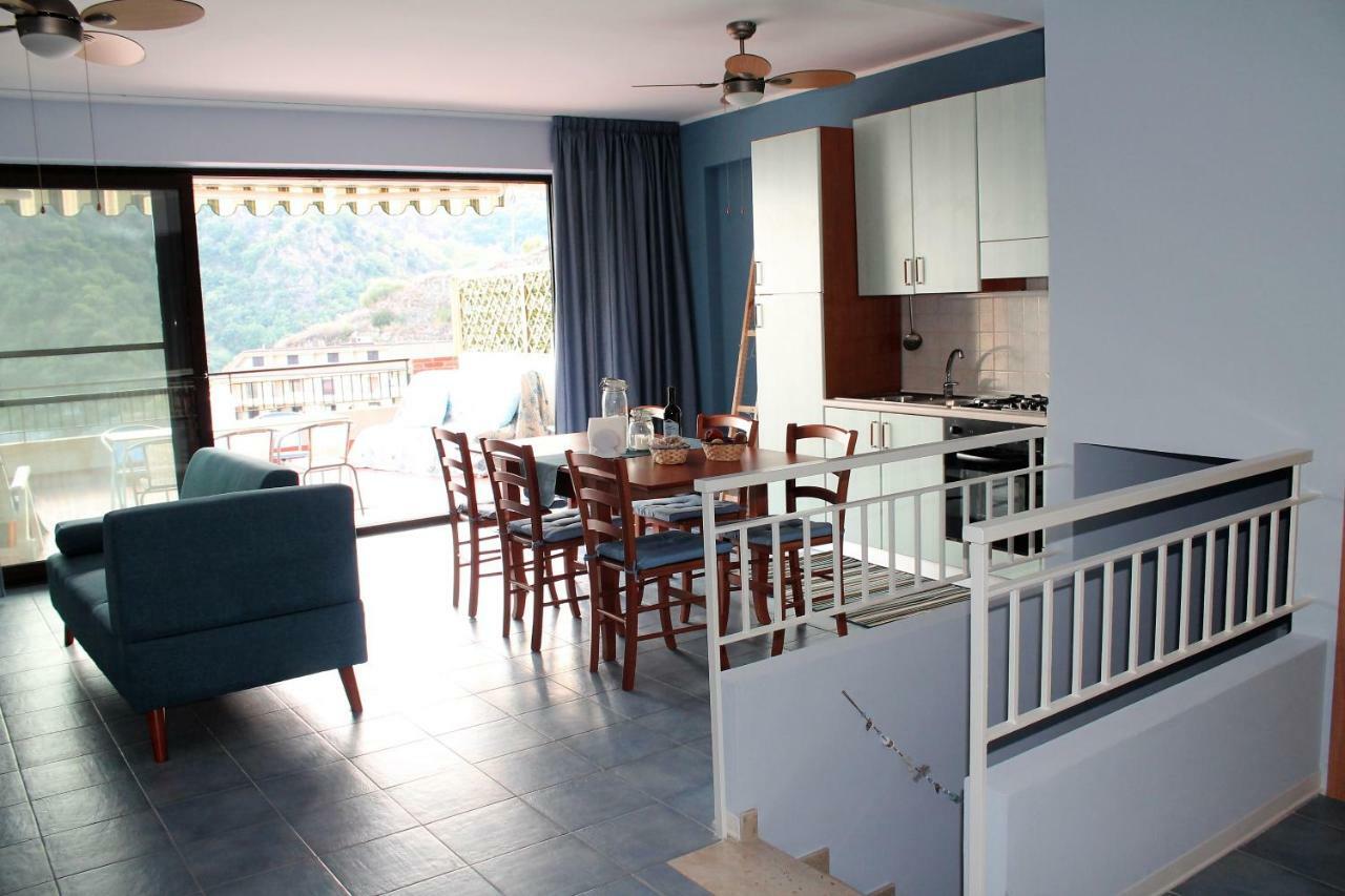 דירות לטויאני Light Blue House מראה חיצוני תמונה
