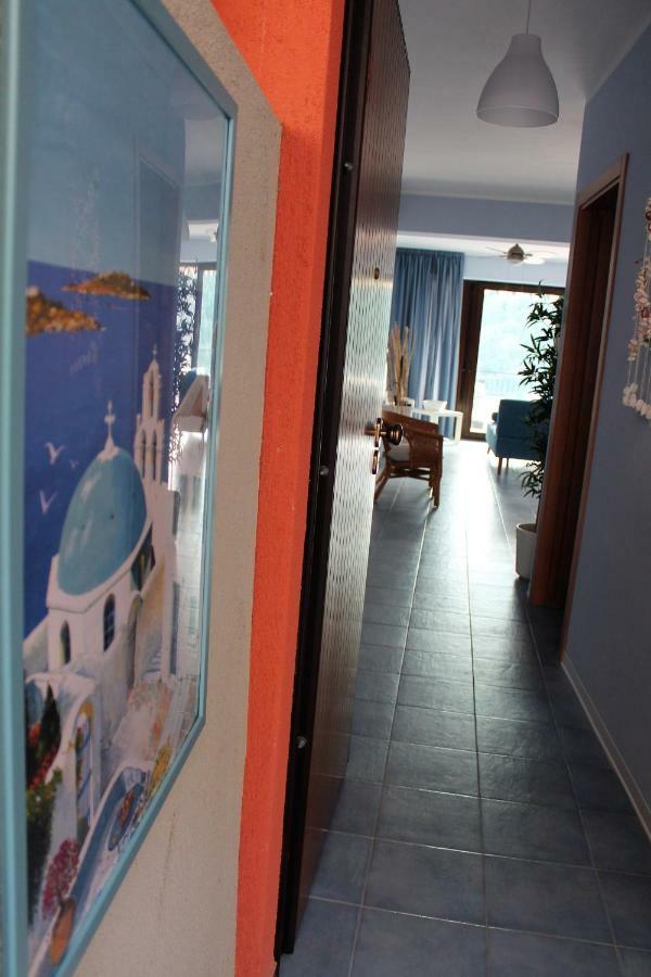 דירות לטויאני Light Blue House מראה חיצוני תמונה